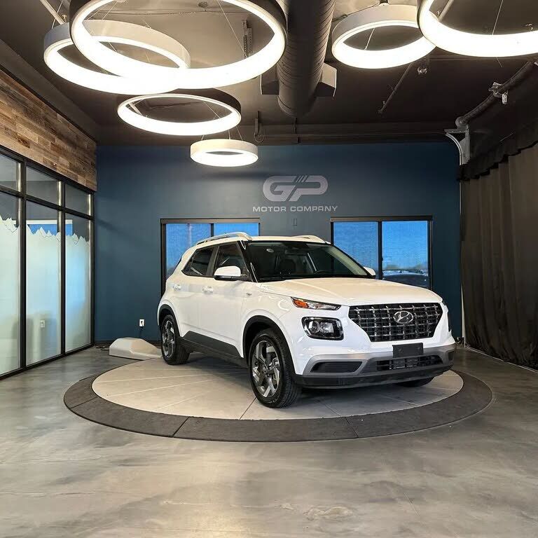 2025 HYUNDAI Venue