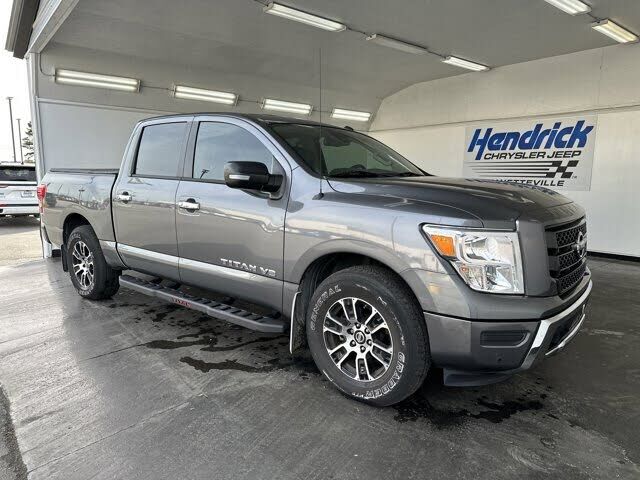 2020 NISSAN Titan