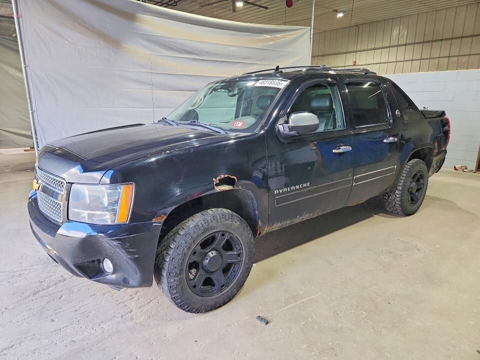 2013 CHEVROLET Avalanche