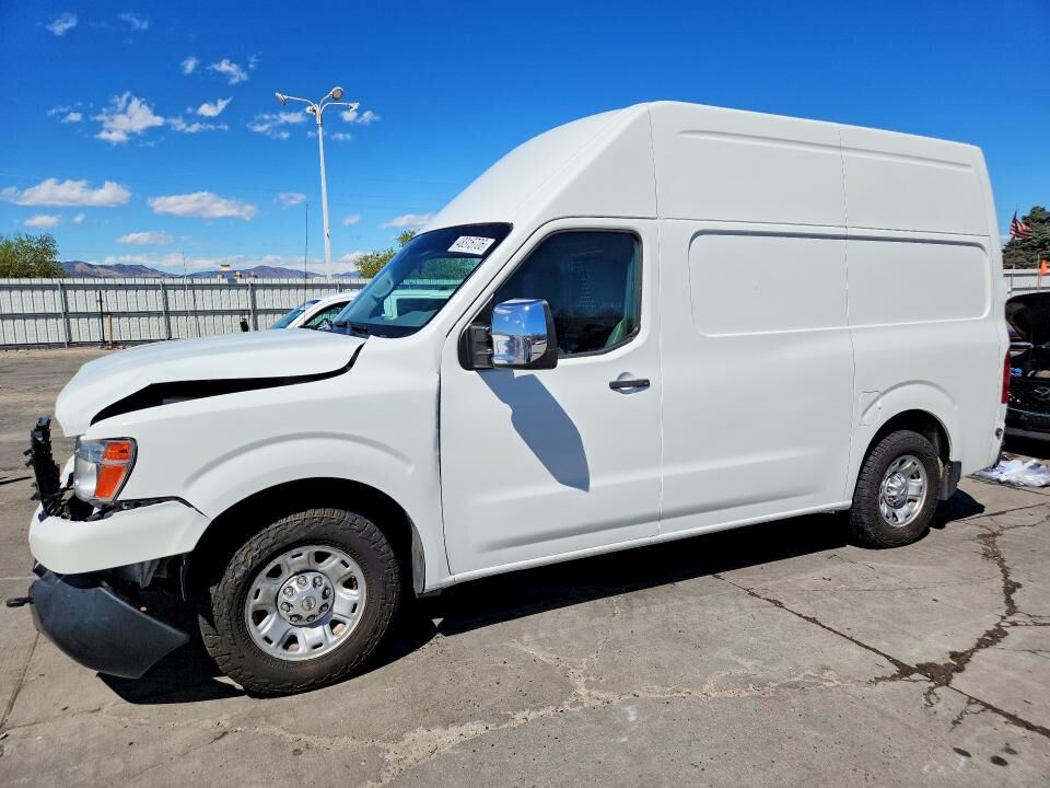 2016 NISSAN NV