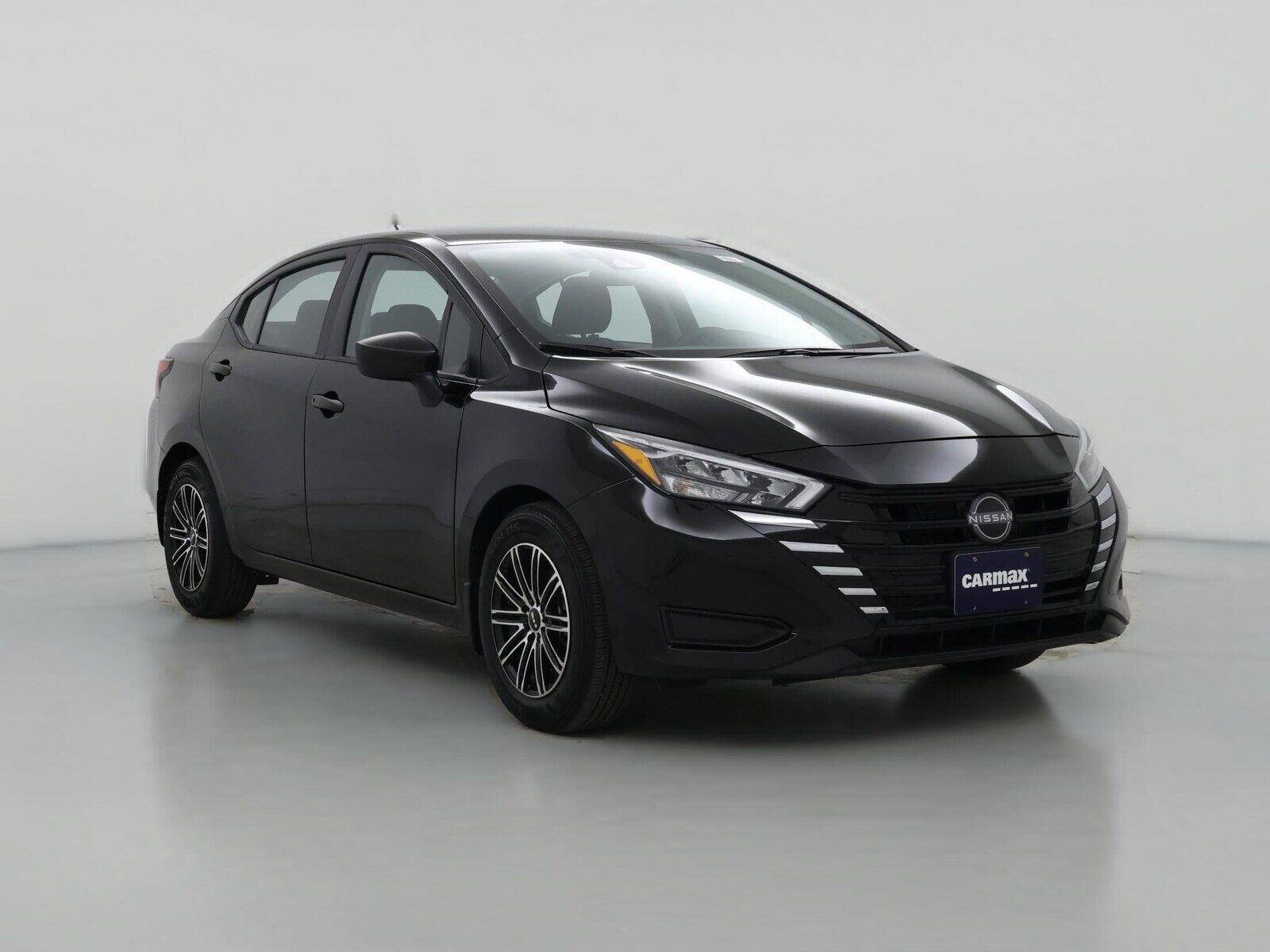 2025 NISSAN Versa