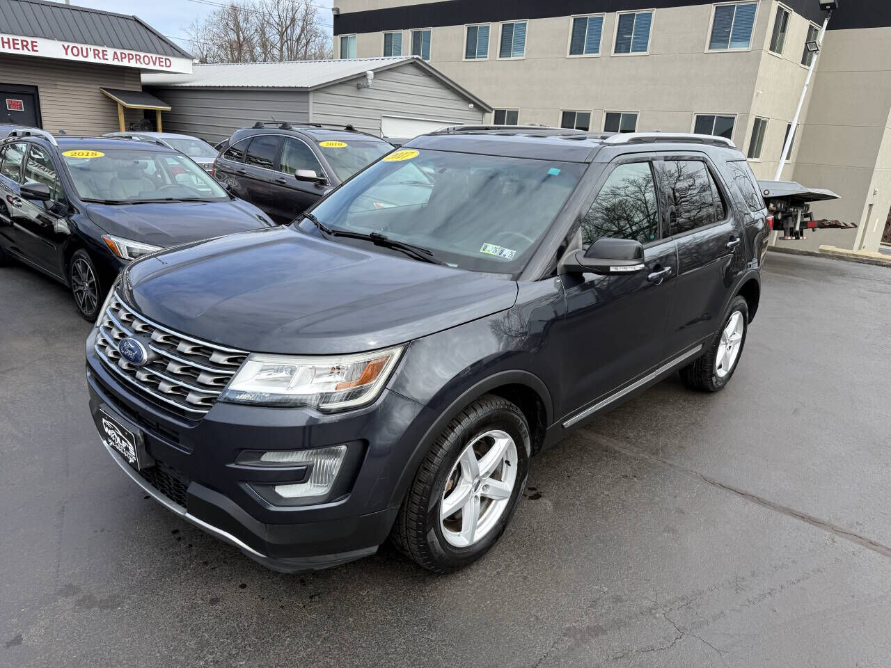 2017 FORD Explorer