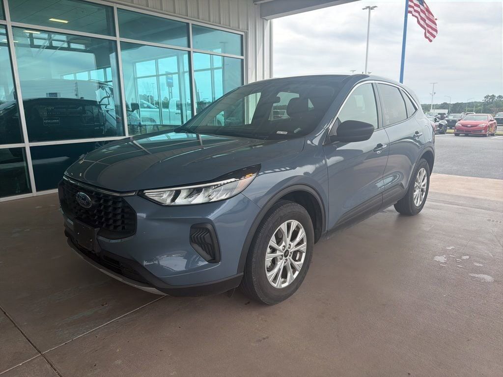 2024 FORD Escape
