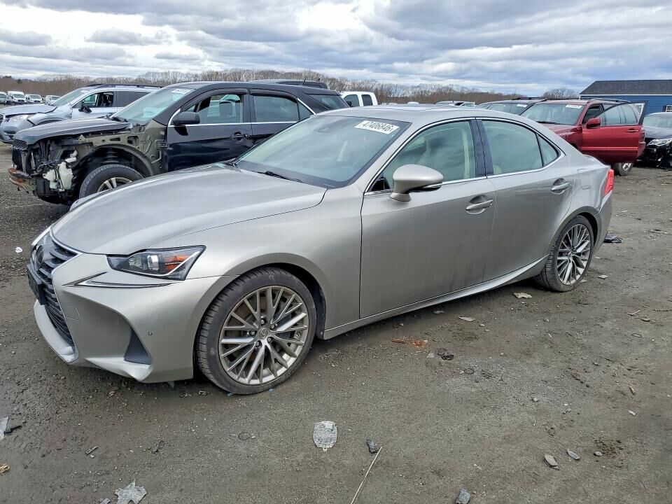 2019 LEXUS IS