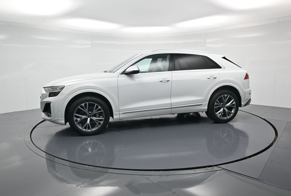 2025 Audi Q8
