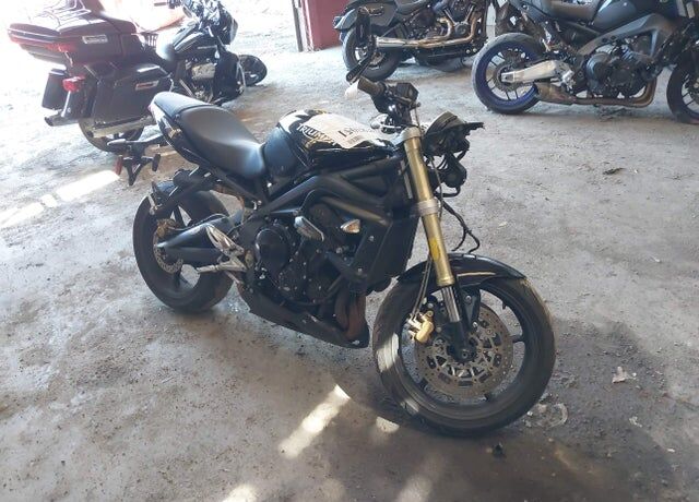 2010 TRIUMPH Street Triple