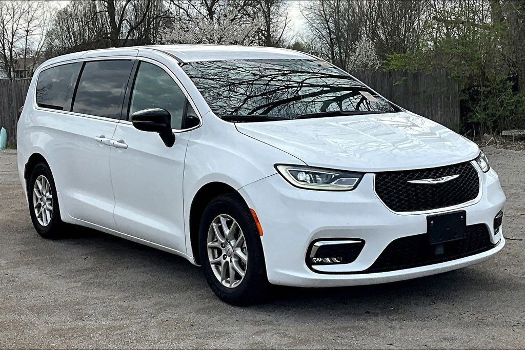 2025 CHRYSLER Pacifica