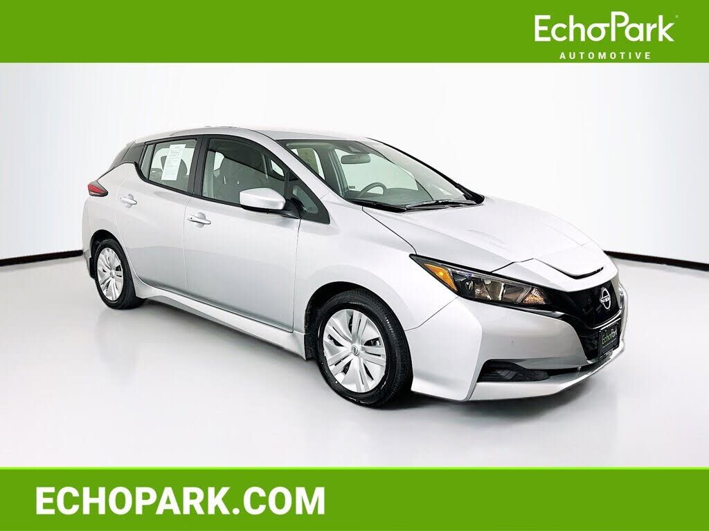 2025 NISSAN Leaf