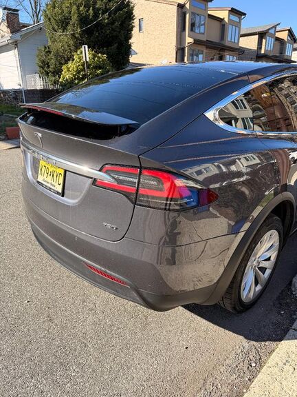 2018 TESLA Model X
