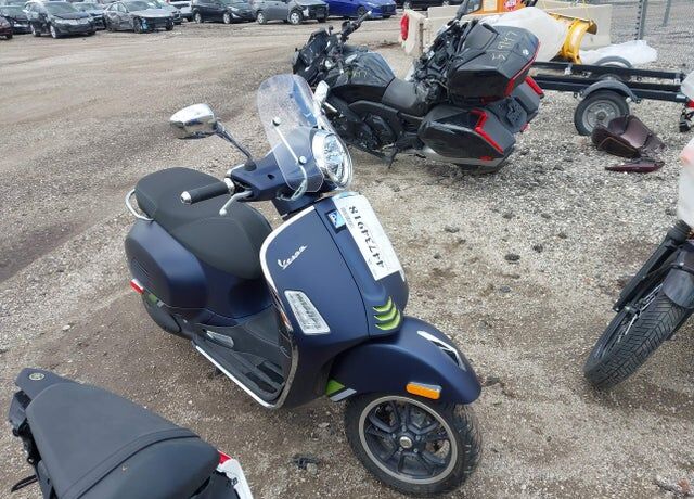 2025 VESPA GTS / GTV