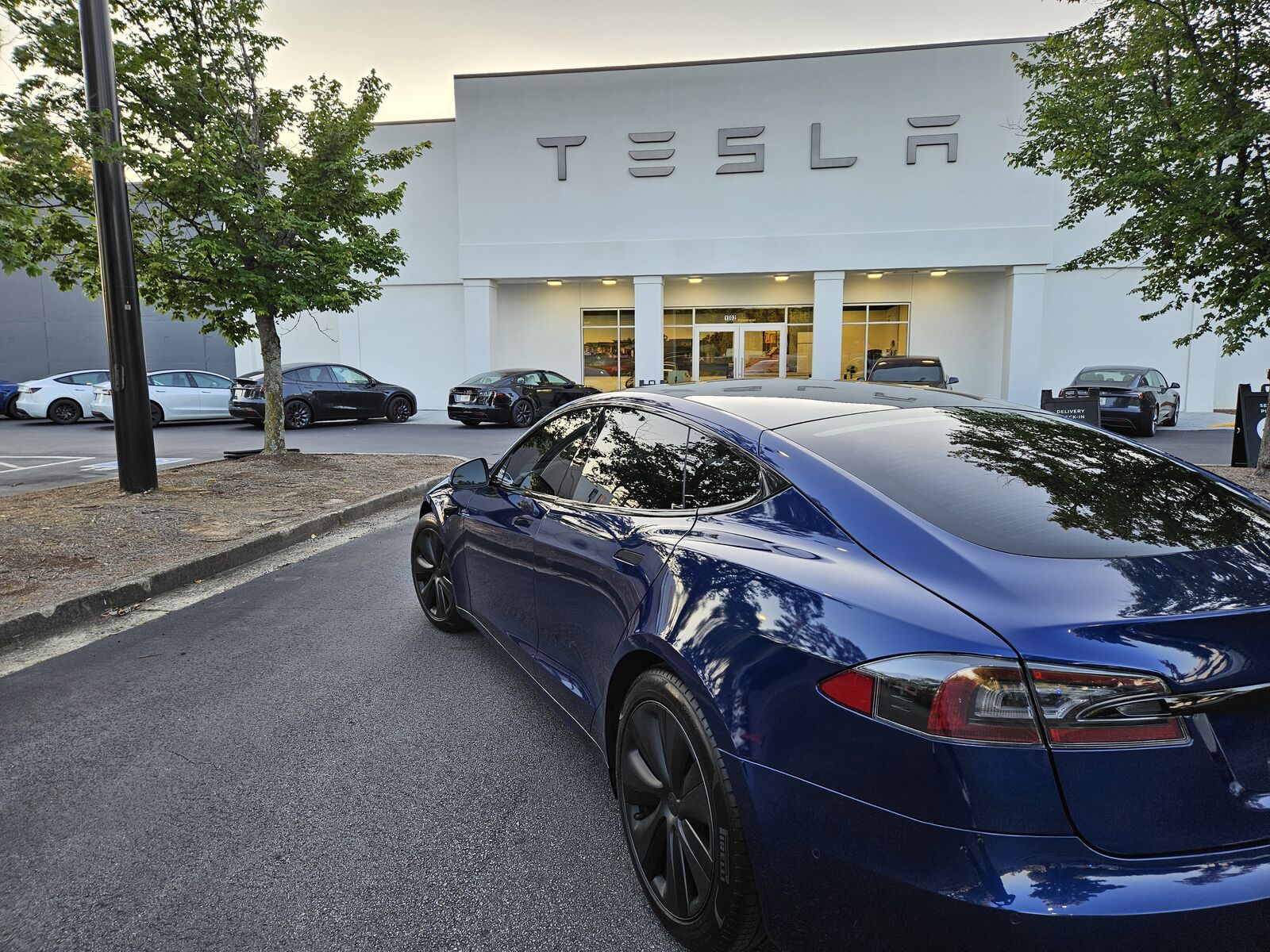 2021 TESLA Model S