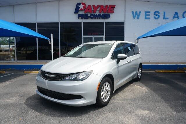 2023 CHRYSLER Voyager