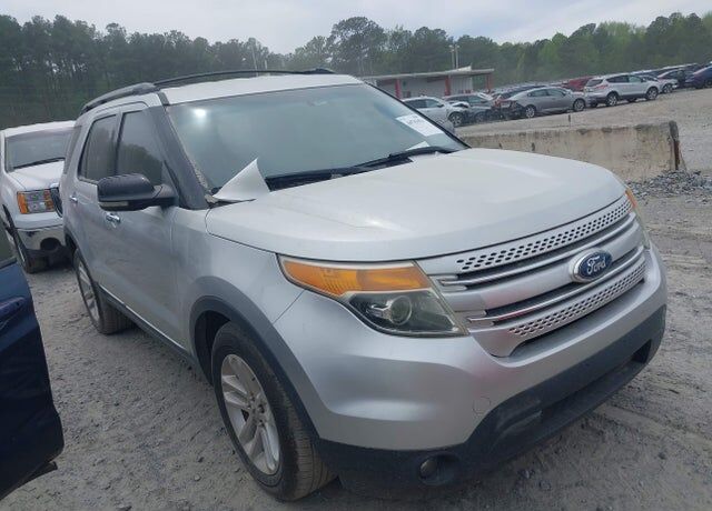 2011 FORD Explorer