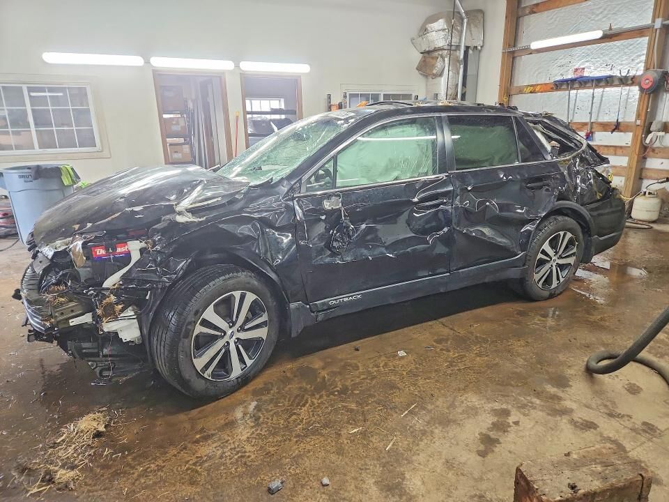 2019 SUBARU Outback
