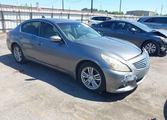 2011 INFINITI G37