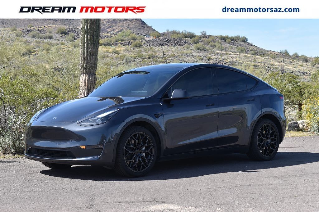 2023 TESLA Model Y