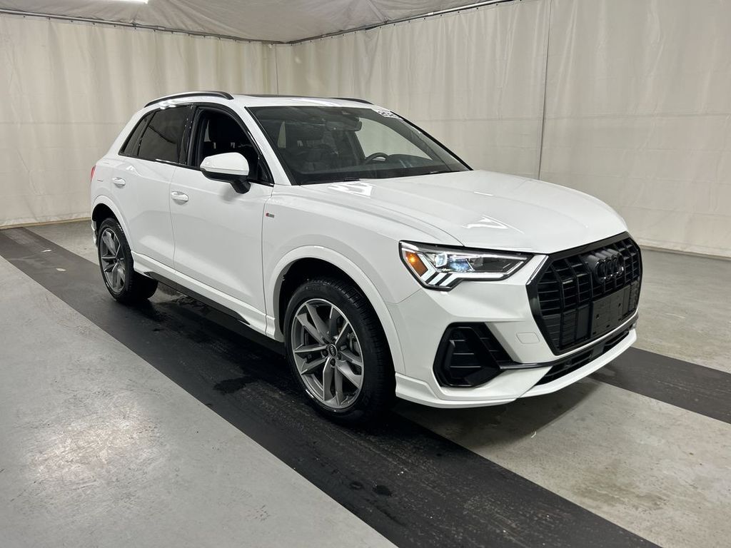 2025 AUDI Q3
