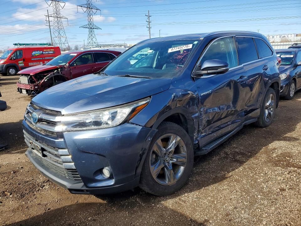 2017 TOYOTA Highlander
