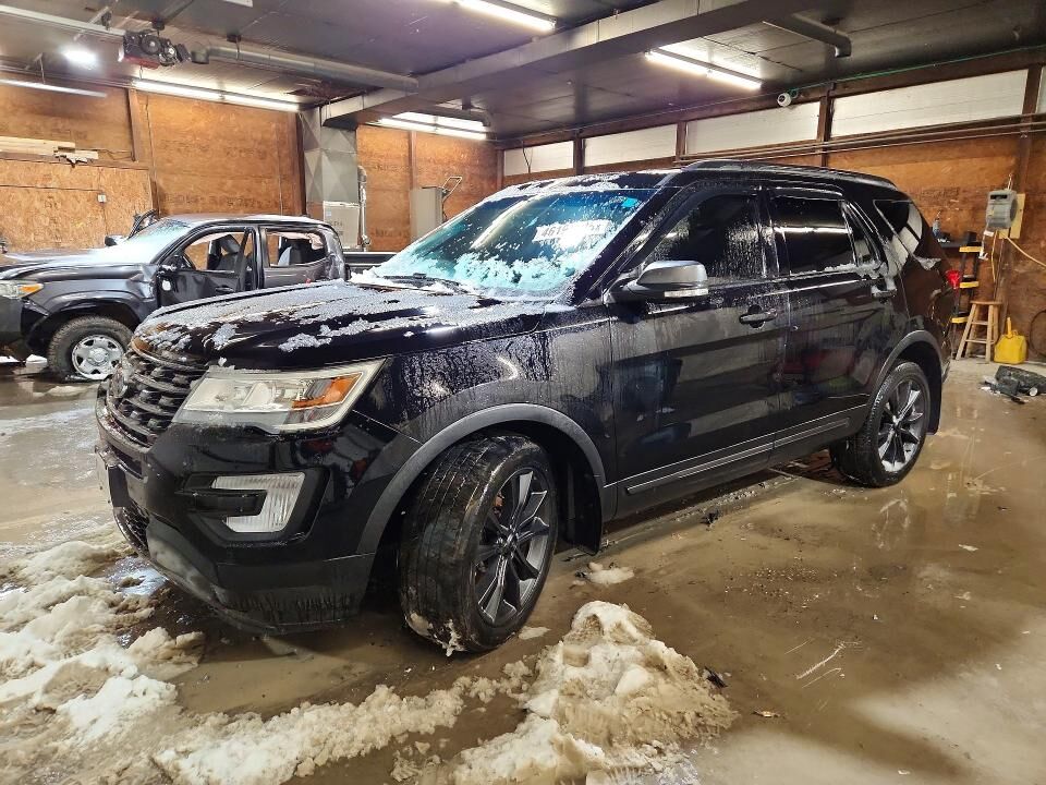 2017 FORD Explorer