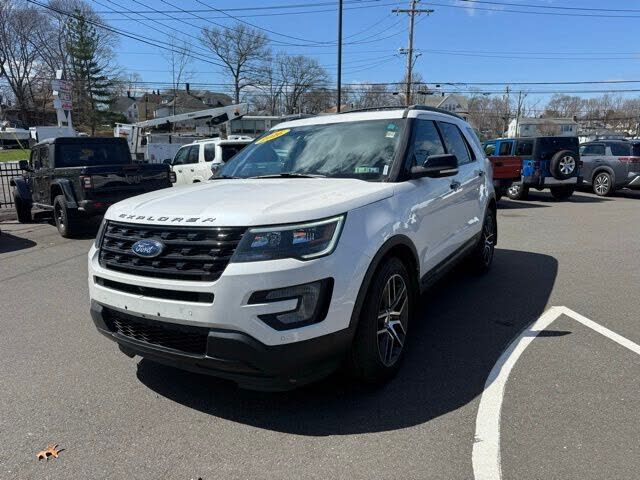 2016 FORD Explorer