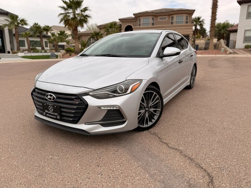 2018 HYUNDAI Elantra