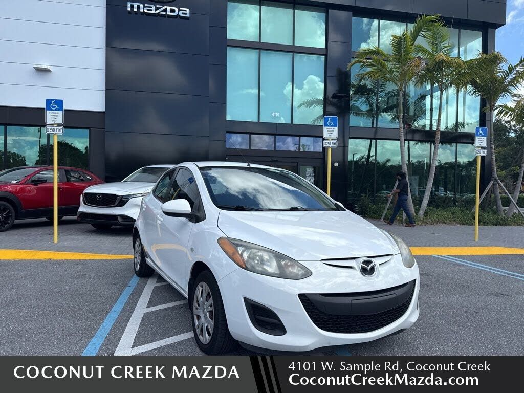 2012 MAZDA Mazda2
