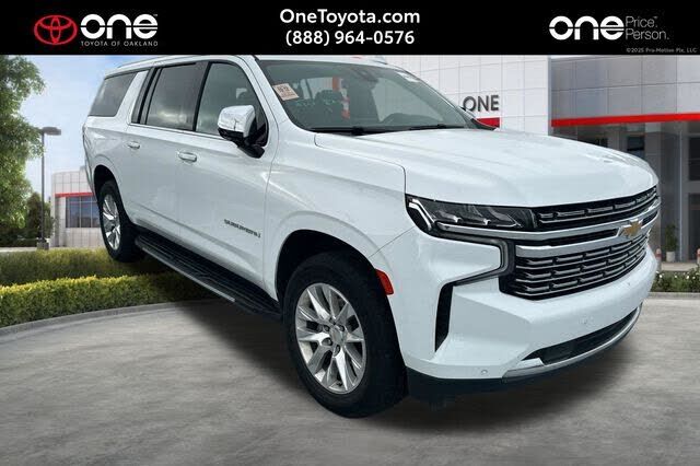 2023 CHEVROLET Suburban