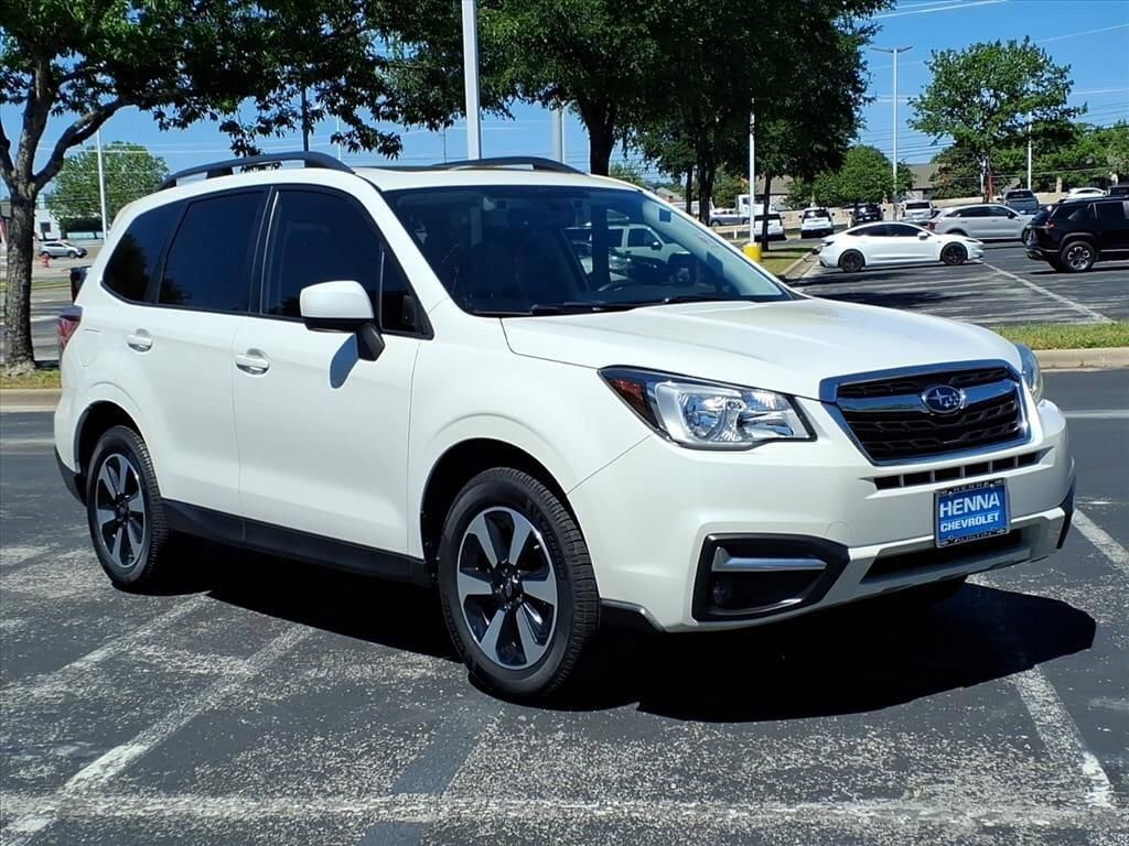 2017 SUBARU Forester