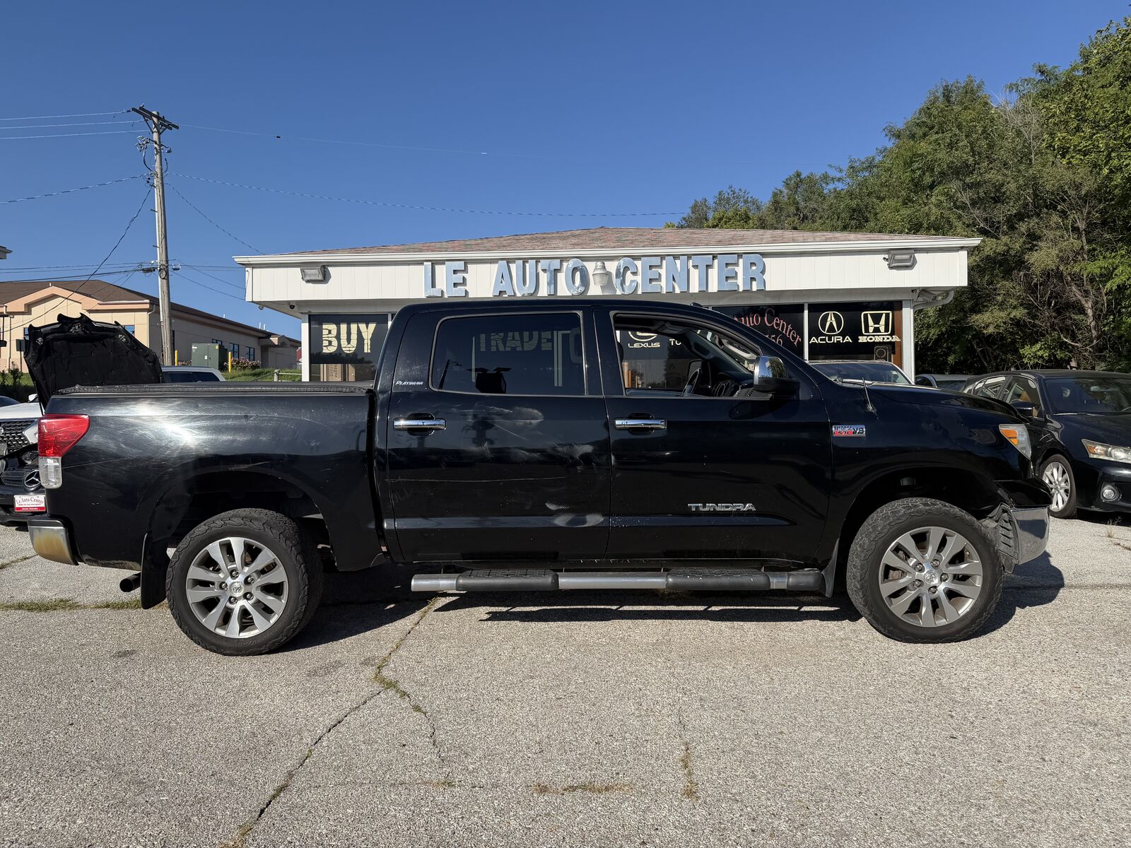 2011 TOYOTA Tundra