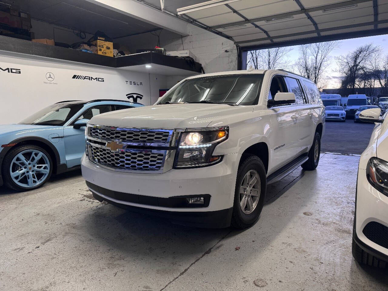 2018 CHEVROLET Suburban