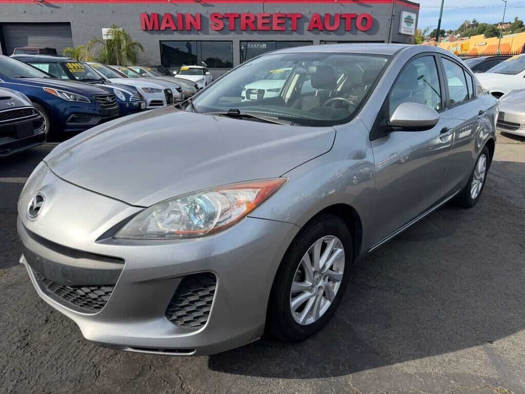 2012 MAZDA Mazda3