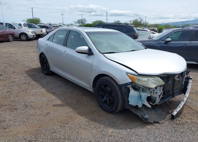 2013 TOYOTA Camry