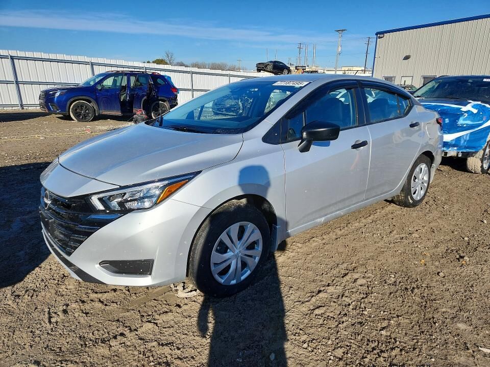 2025 NISSAN Versa