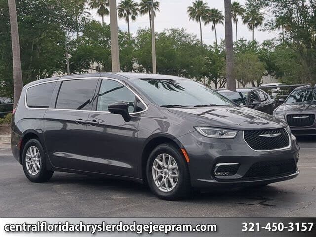 2023 CHRYSLER Pacifica