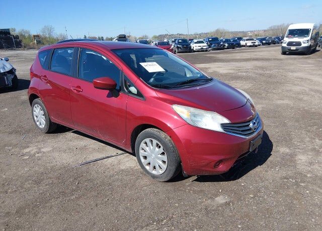 2016 NISSAN Versa