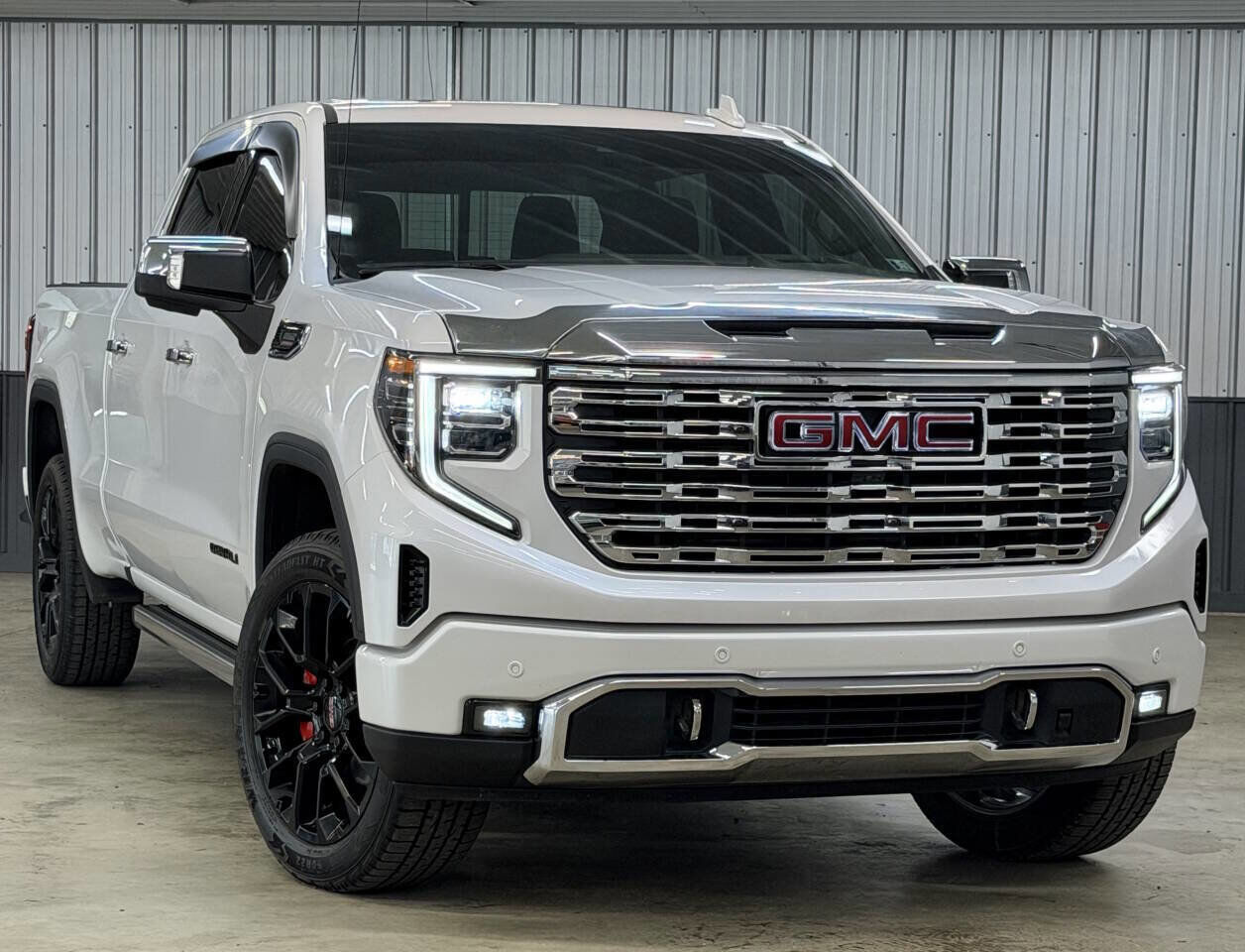 2023 GMC Sierra