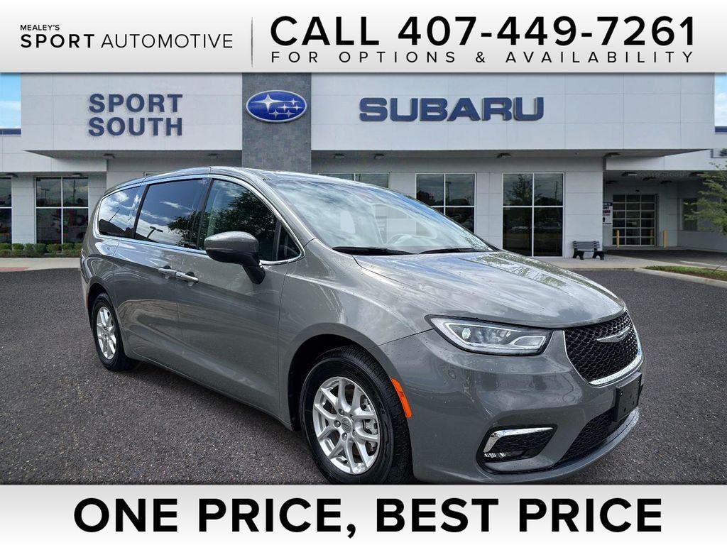 2023 CHRYSLER Pacifica