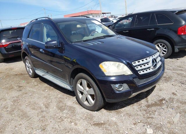 2011 MERCEDES-BENZ M-Class