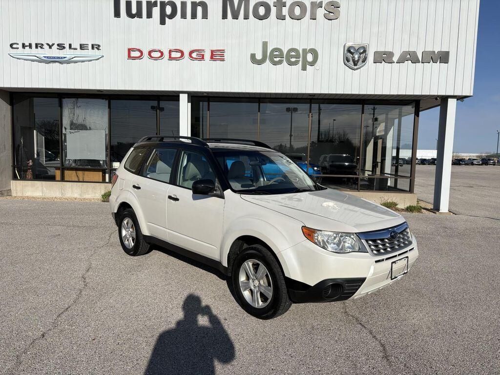 2013 SUBARU Forester