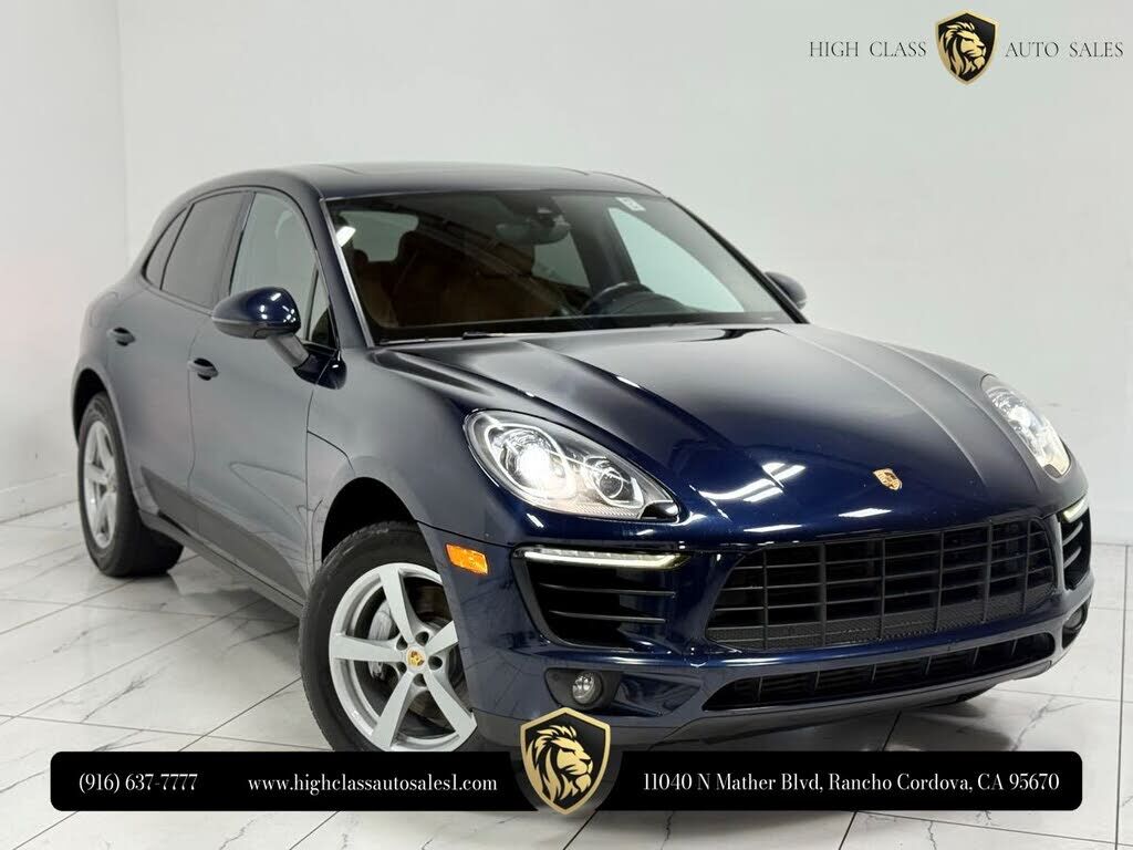2017 PORSCHE Macan