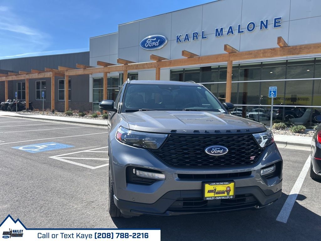 2021 FORD Explorer