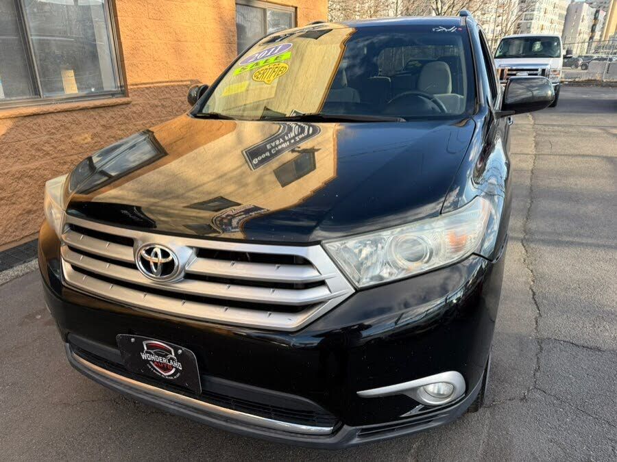 2011 TOYOTA Highlander