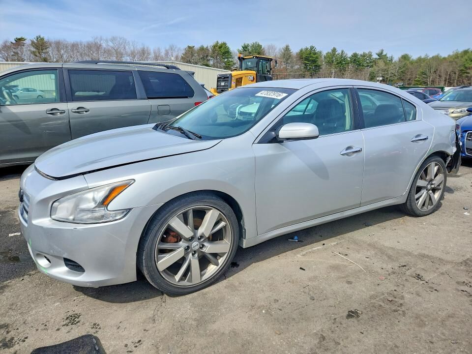 2012 NISSAN Maxima
