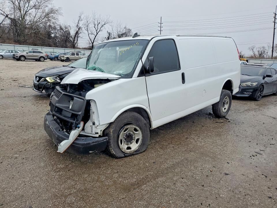 2017 CHEVROLET Express