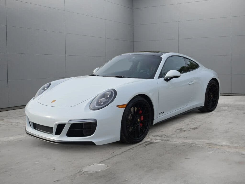 2019 PORSCHE 911