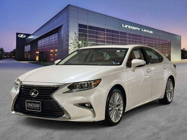 2016 LEXUS ES
