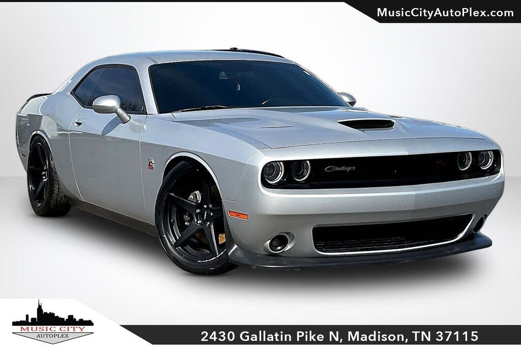 2019 DODGE Challenger