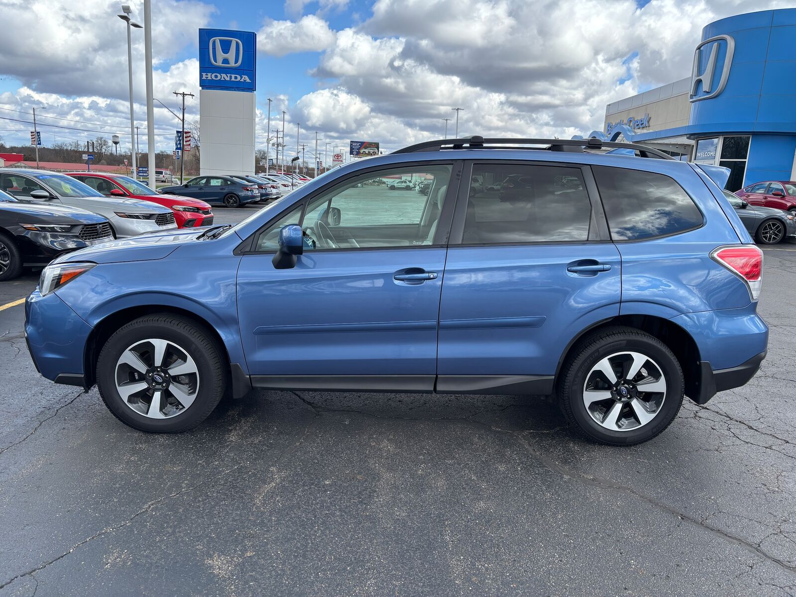 2018 SUBARU Forester