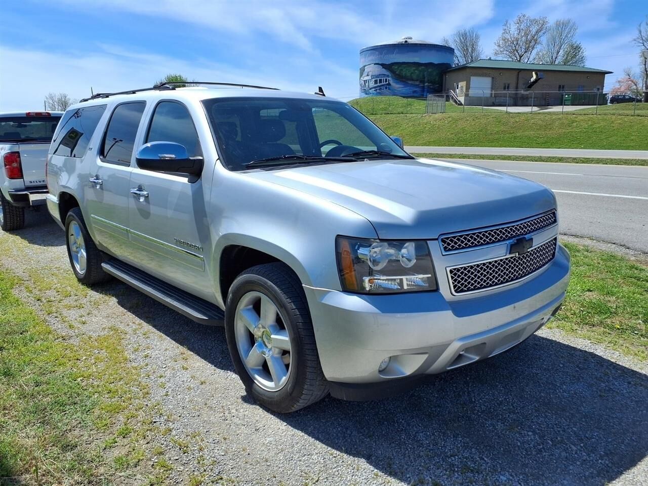 2011 CHEVROLET Suburban