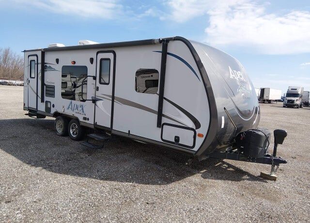 2017 FOREST RIVER Coachmen Apex